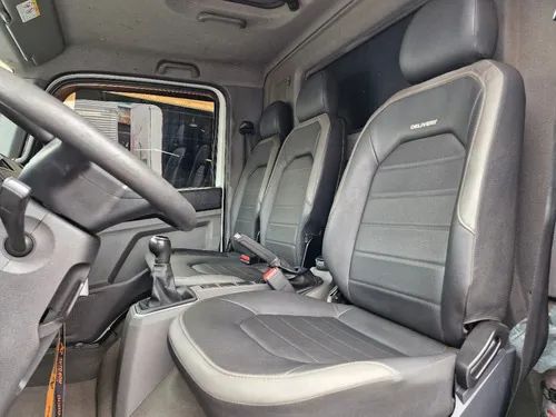 Caminhão Volkswagen Delivery 260.000,00 - Foto 6