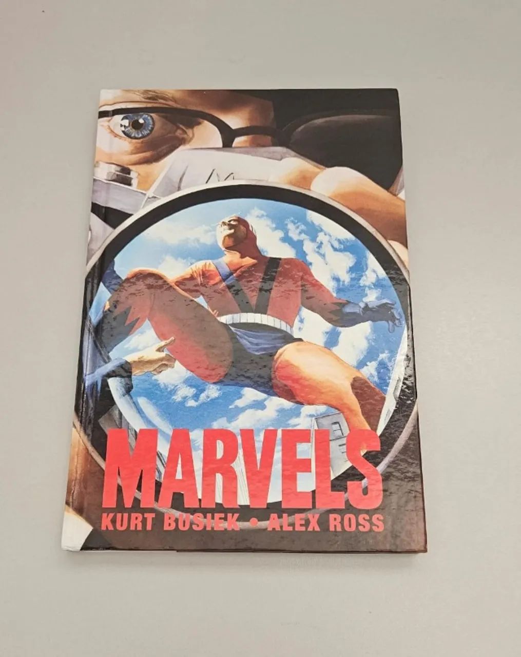 Marvels - Kurt Busiek e Alex Ross