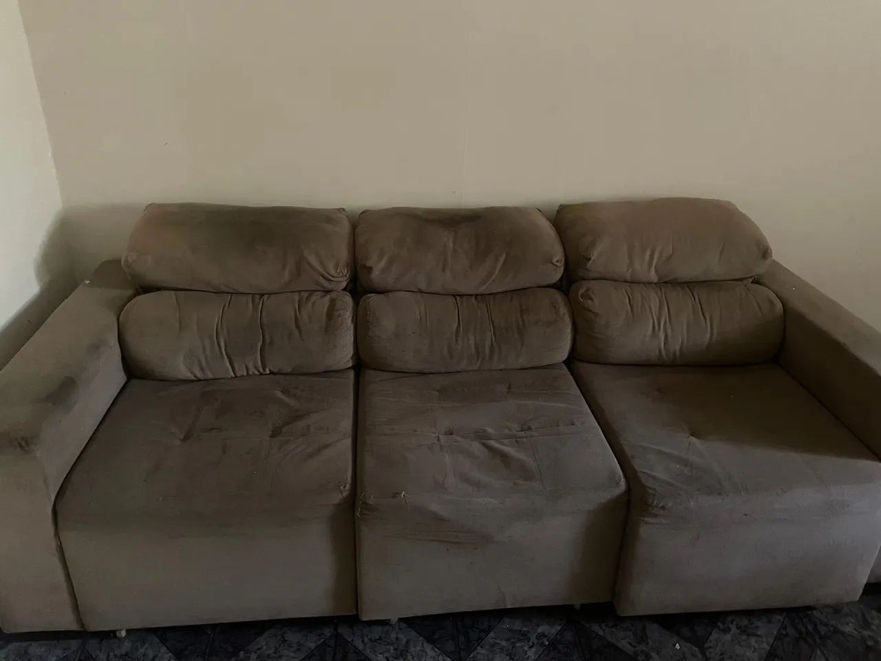 Sofá retrátil 3 lugares 