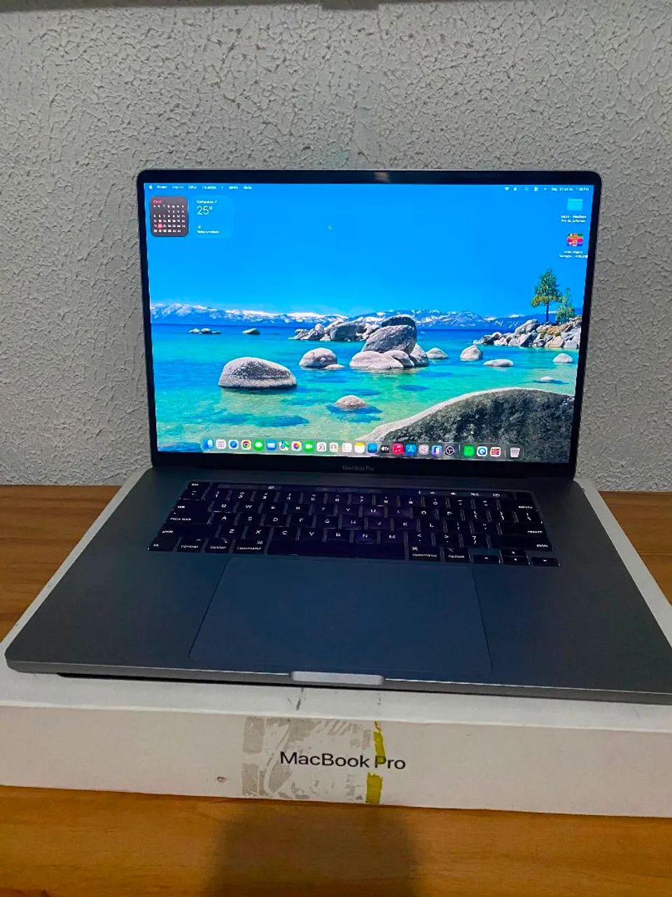 MacBook Pro i7 ,16gb,SSD