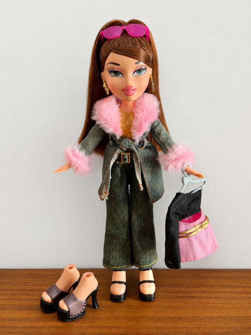 BONECA BRATZ DANA 