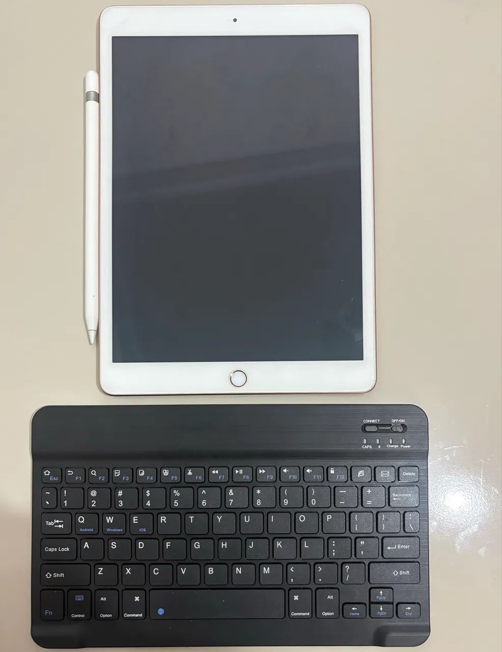 IPAD 8 Rose Gold 32g + IPPLE PENCIL 1geração   - Foto 5
