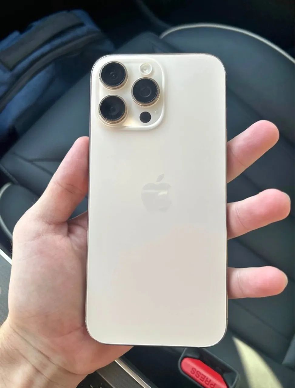 IPhone 16 Pro Max. Leia a desc.
