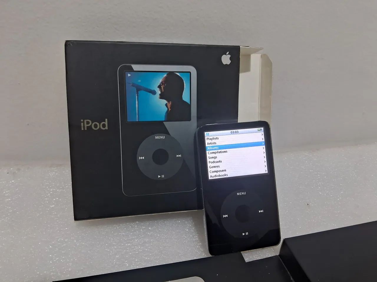 第5世代 Classic 【美品】iPod ブラック メルカリ - #A /A1136 ブラック 80GB 第5.5世代 ジャンク品】iPod A1136 256GB ポータブルプレーヤー