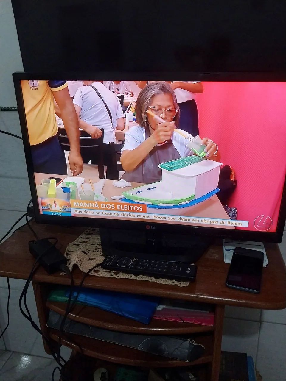 Vendo TV LG de 29 polegadas não é smart - Foto 3