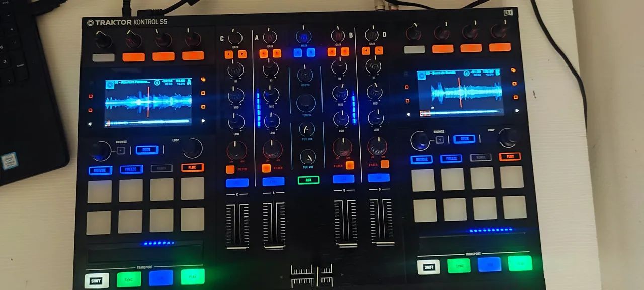  Controladora Traktor Kontrol S5