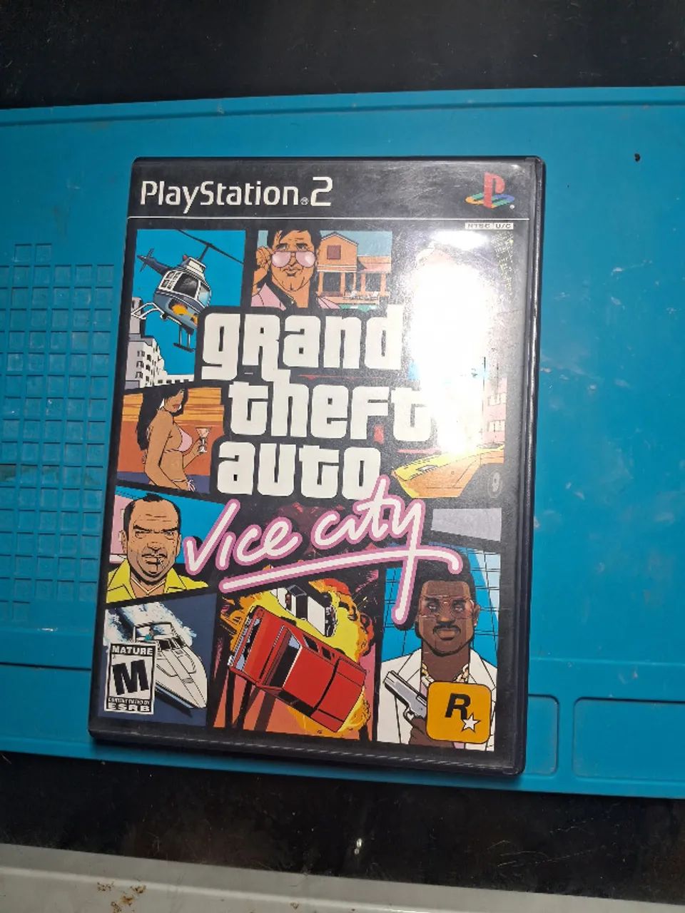 GTA Vice City para PS2 NTSC-U/C com mapa e manual