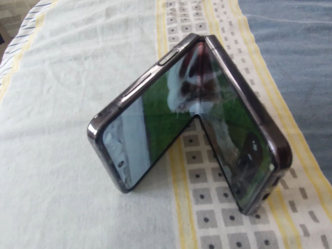 Galaxy z Flip 4 256 gb - Foto 4