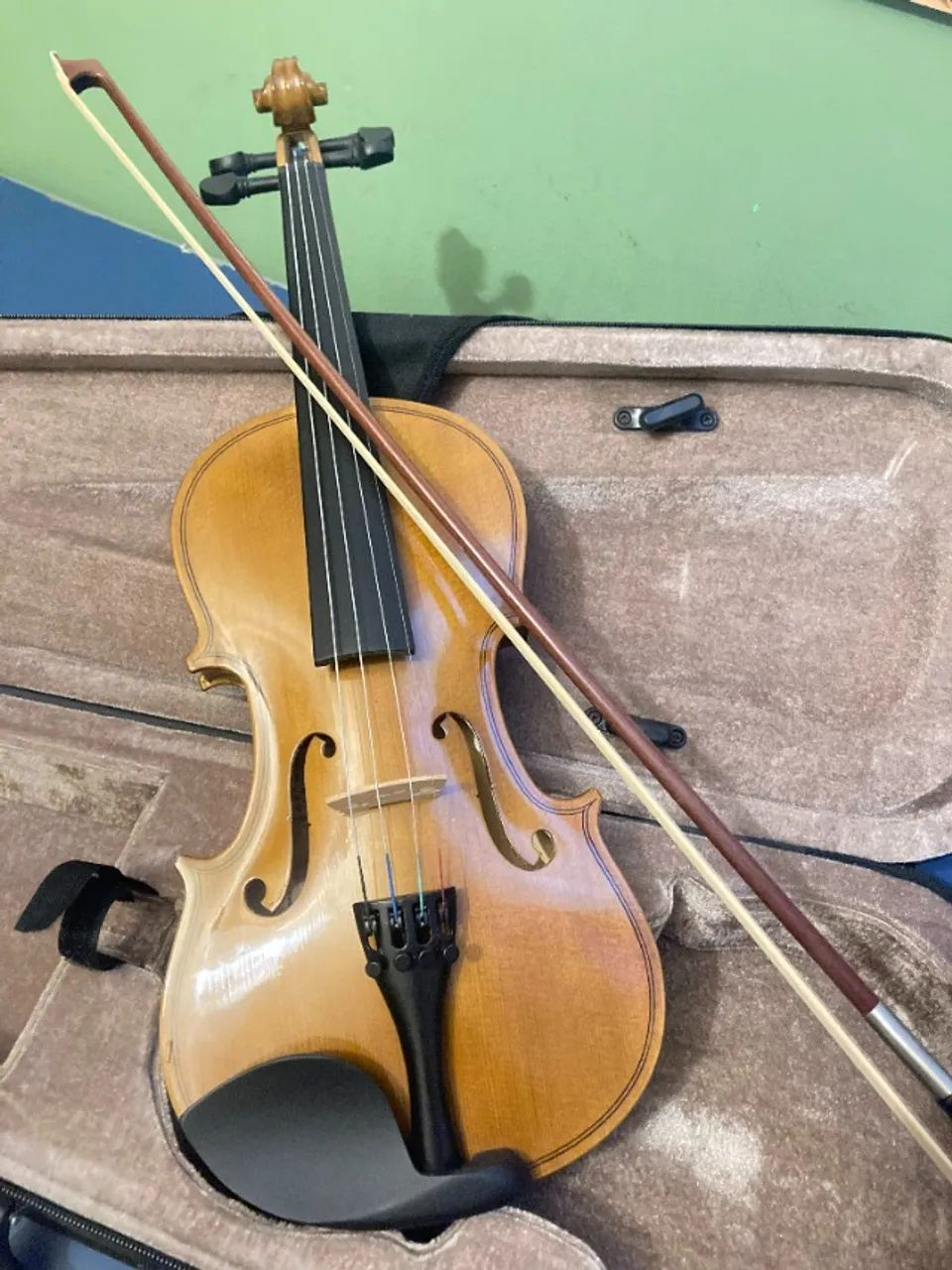 VIOLINO ESPECIAL DOMINANTE 3/4 (c/ estojo e acessórios)