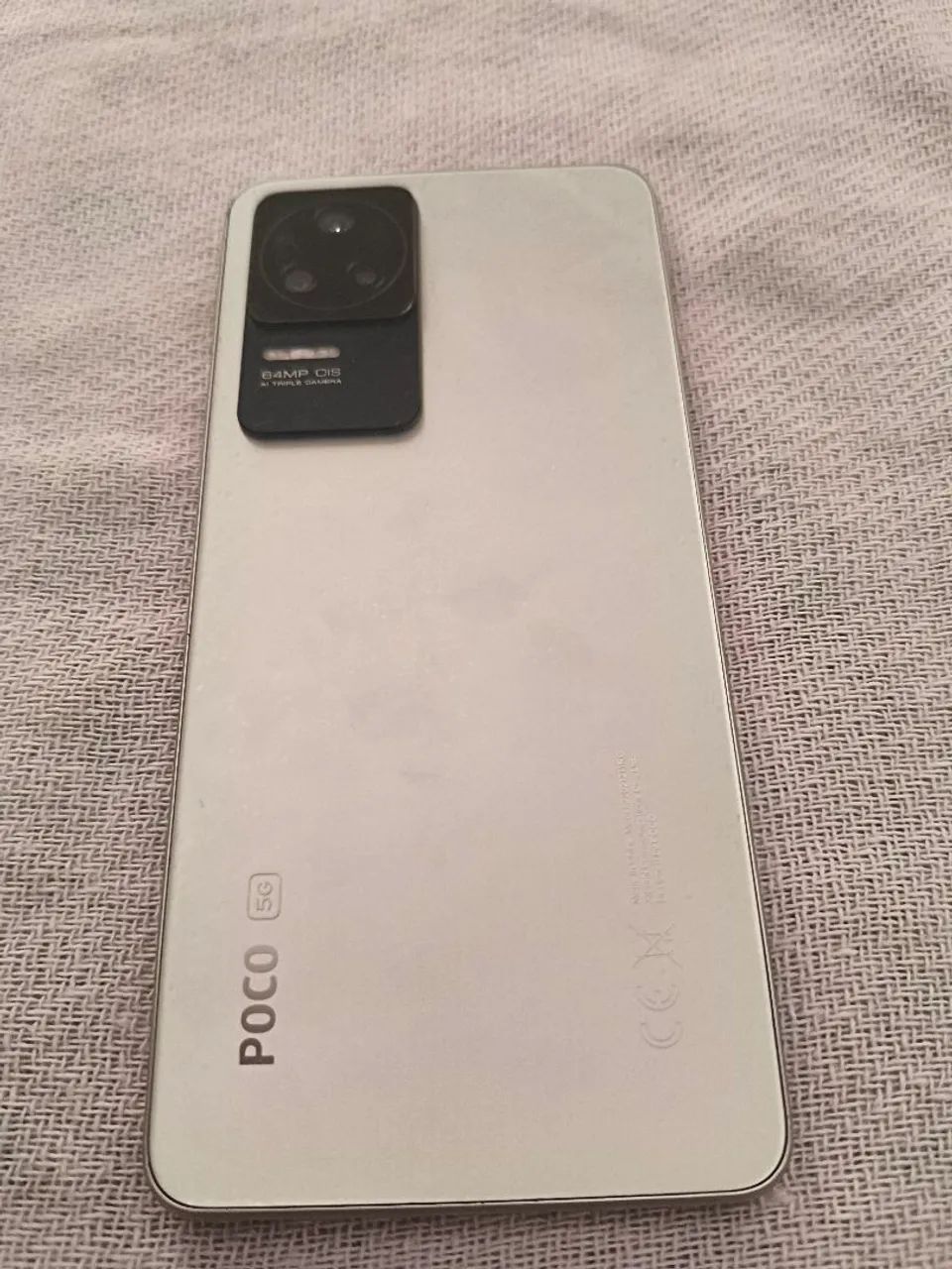POCO F4 em ótimas condições 