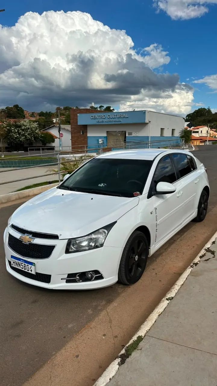 Chevrolet Cruze CRUZE HB Sport LT 1.8 16V FlexP. 5p Mec 2013