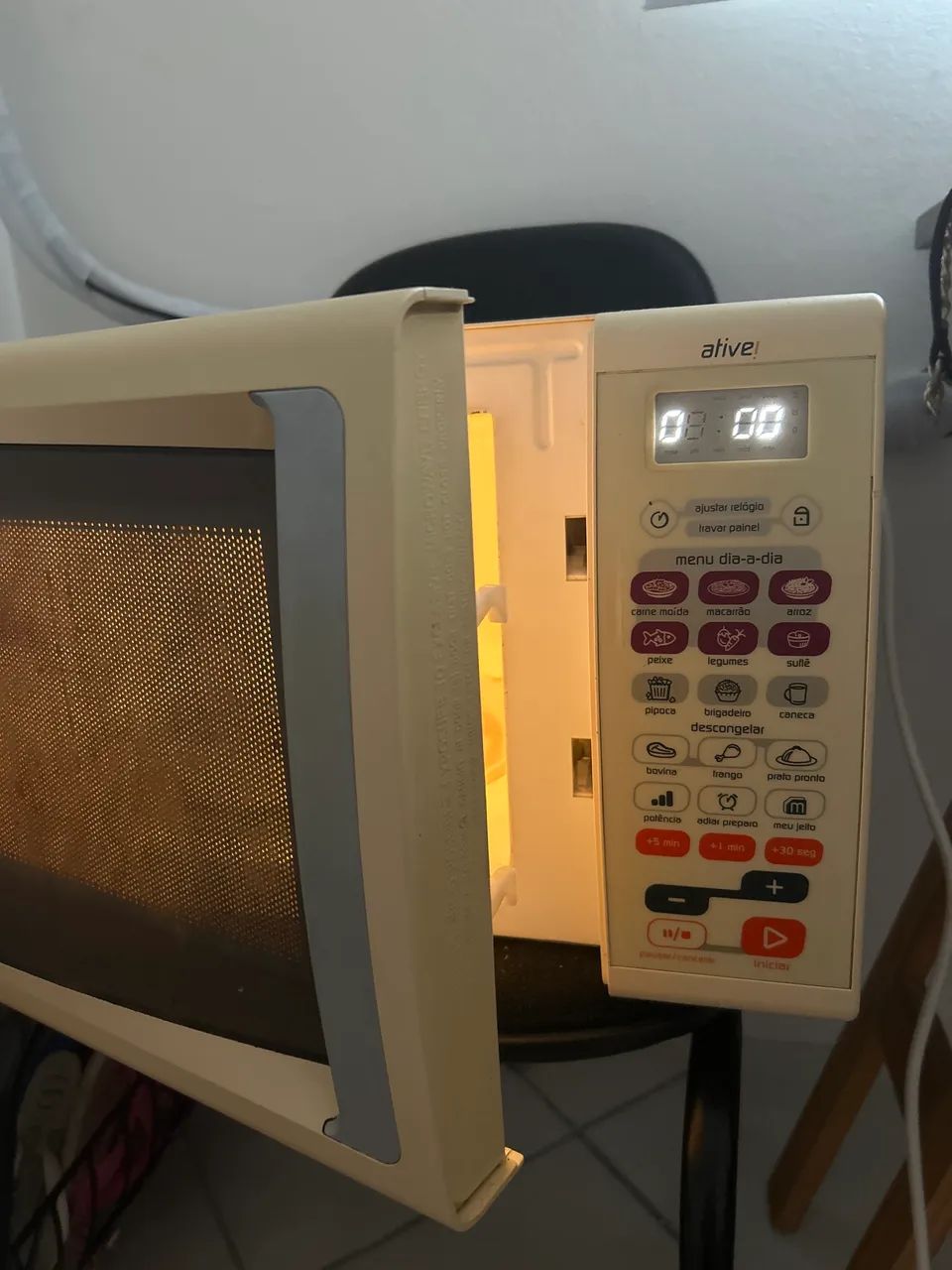 Microondas 31 litros - Foto 3