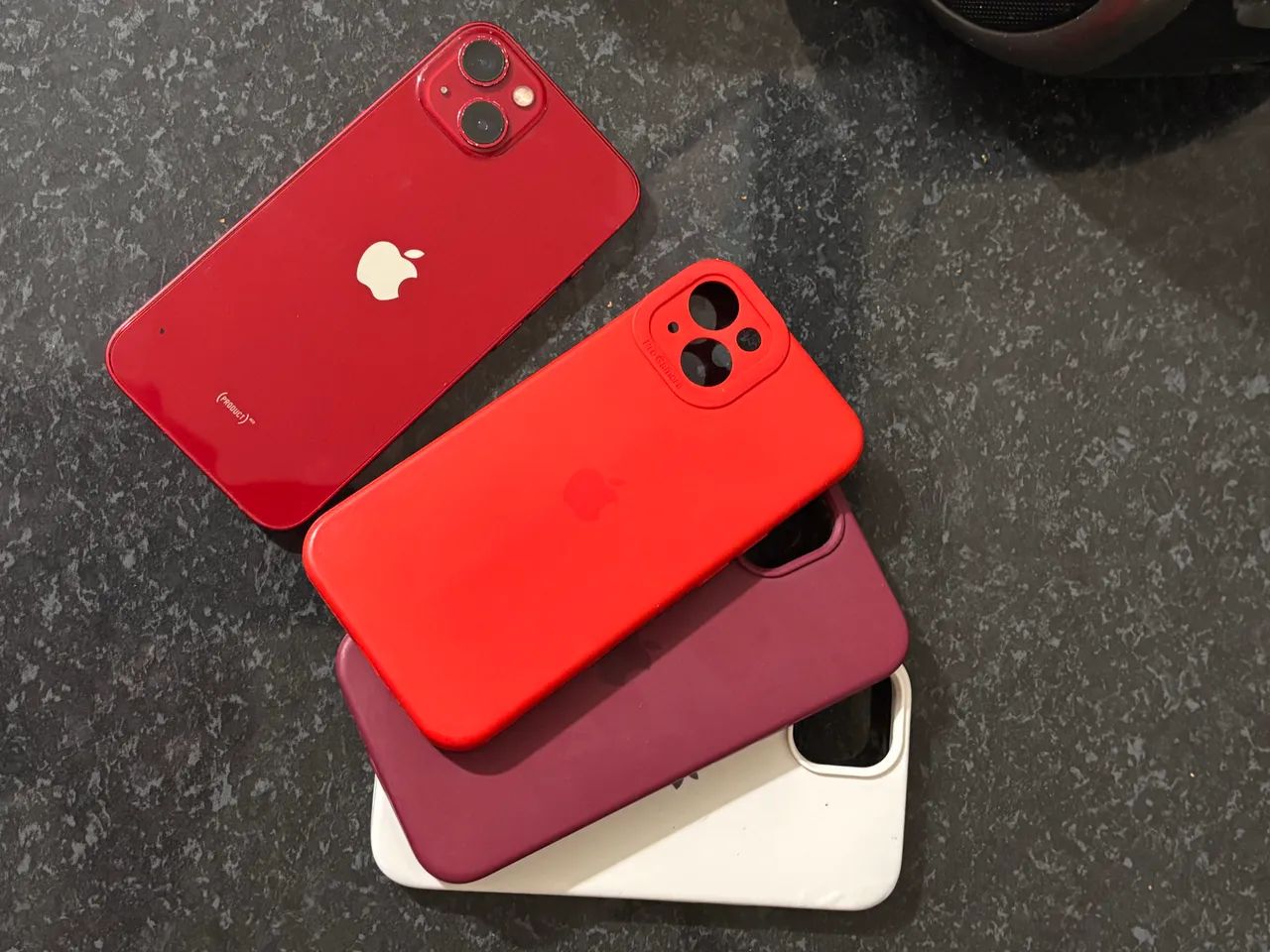     iPhone 13 128 GB Vermelho - Funcionando Perfeitamente 