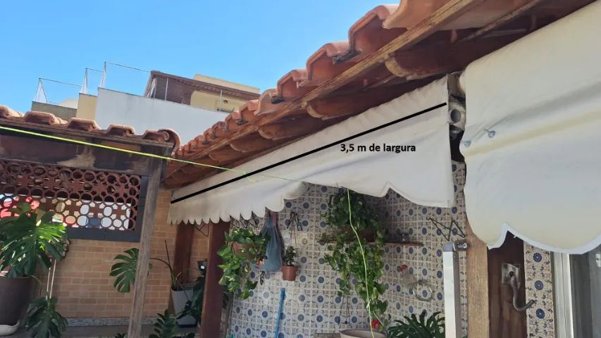 Toldos bege, com ferragens - excelente estado de conservação - Foto 2