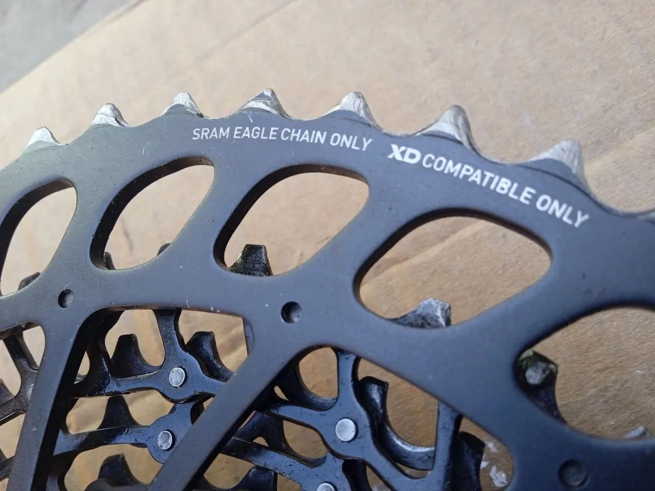 XD EAGLE 12V ESTÁ DENTE QUEBRADO OBS - Foto 4