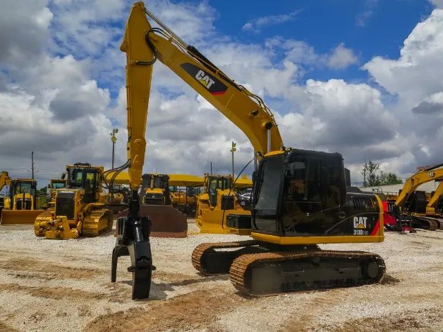Escavadeira Caterpillar 313D2 GC 2018 equipada com garra - Foto 3