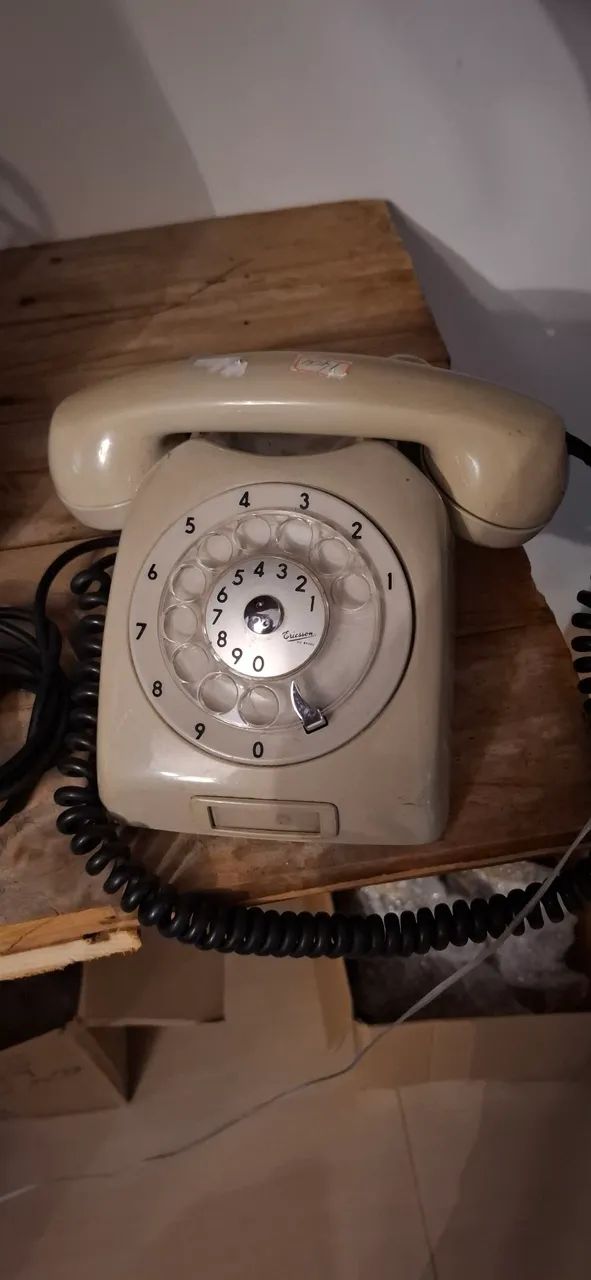 Telefone antigo