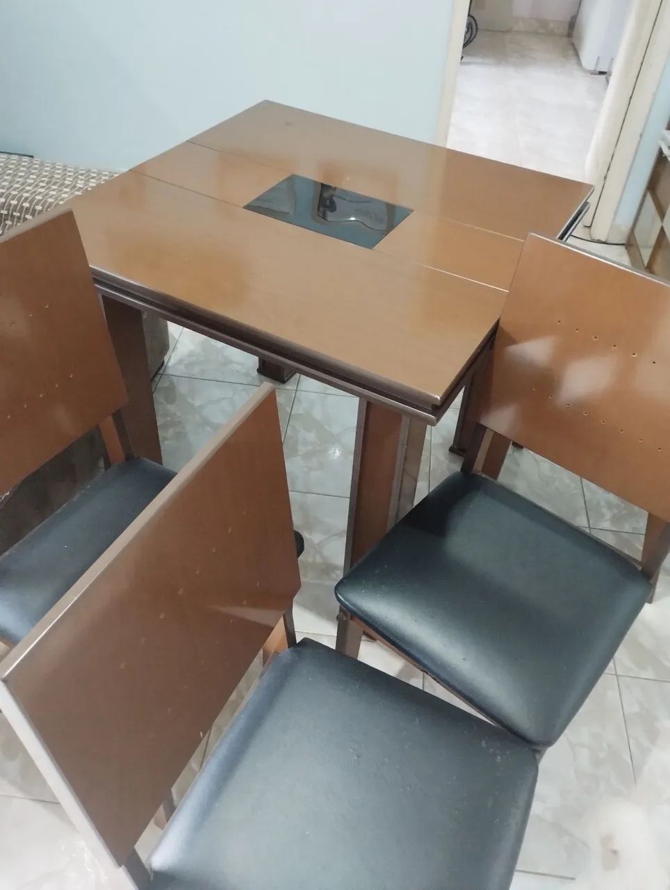 Mesa de Sala jantar com 4 cadeiras - Foto 5