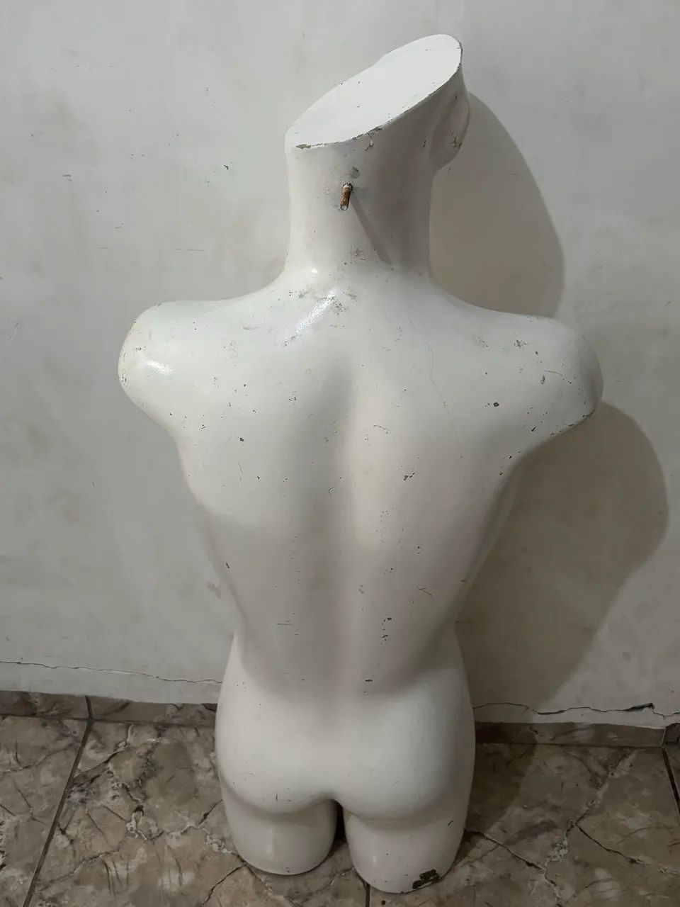 Manequim masculino meia perna fibra - Foto 4