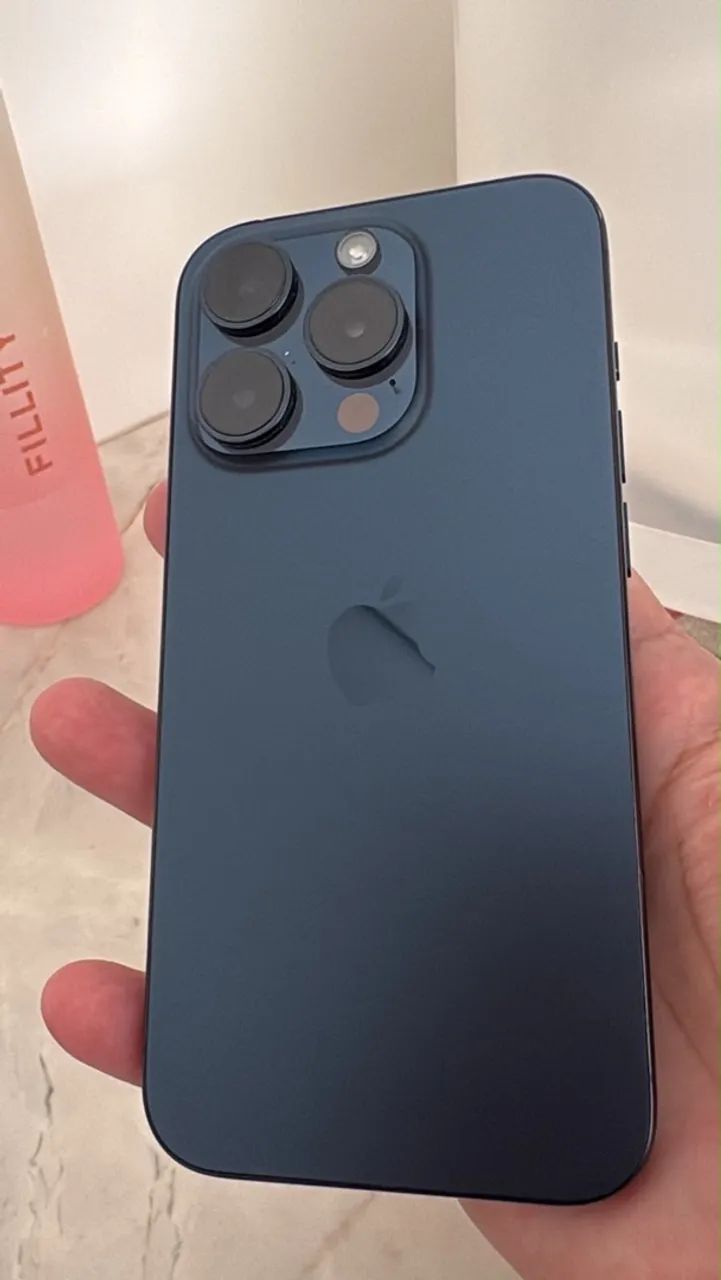 iPhone 15 Pro azul  - Foto 5