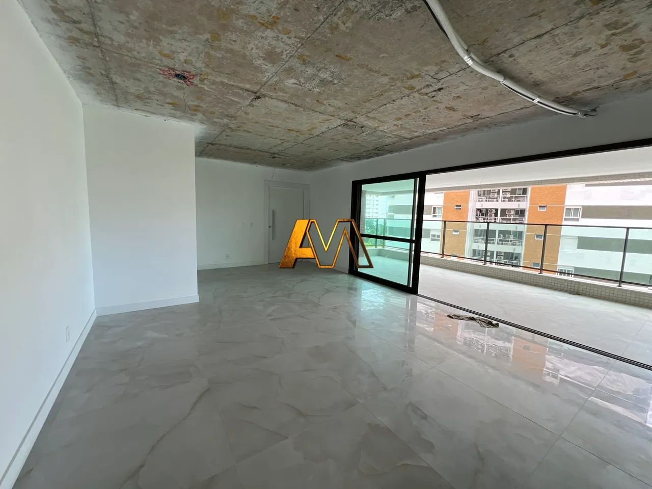 APTO AMPLO COM 3 SUÍTES EM ALPHAVILLE 1 - Foto 2