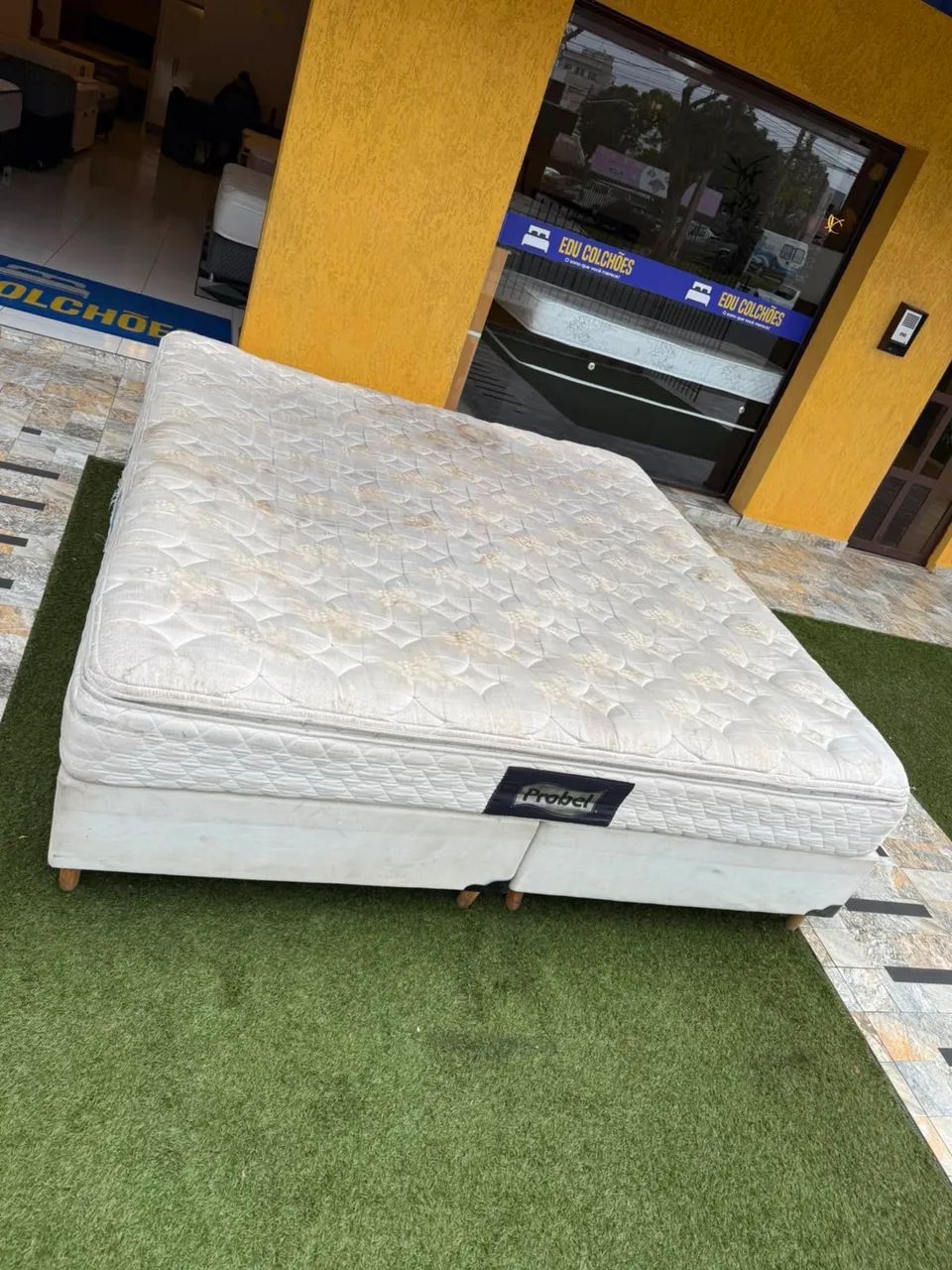 Cama de Casal KING PROBEL USADA BASE + COLCHÃO  - Foto 3