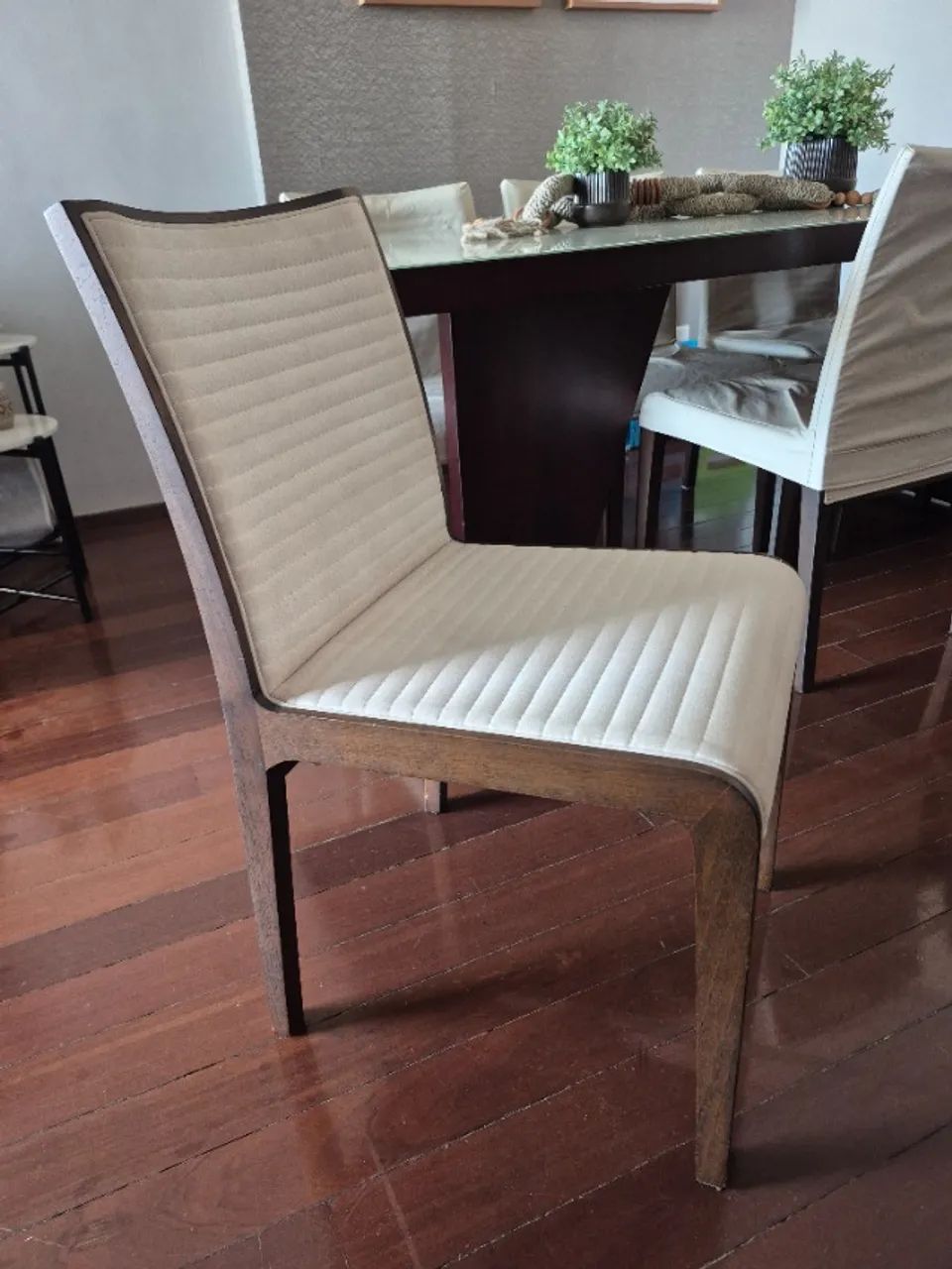 6 cadeiras sala de jantar  - Foto 3