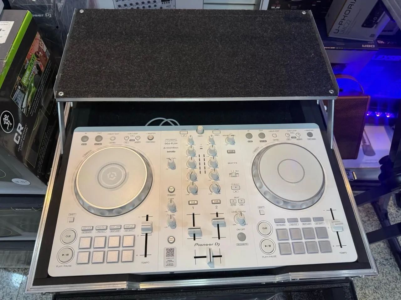 Controladoras FLX4 Com Case 
