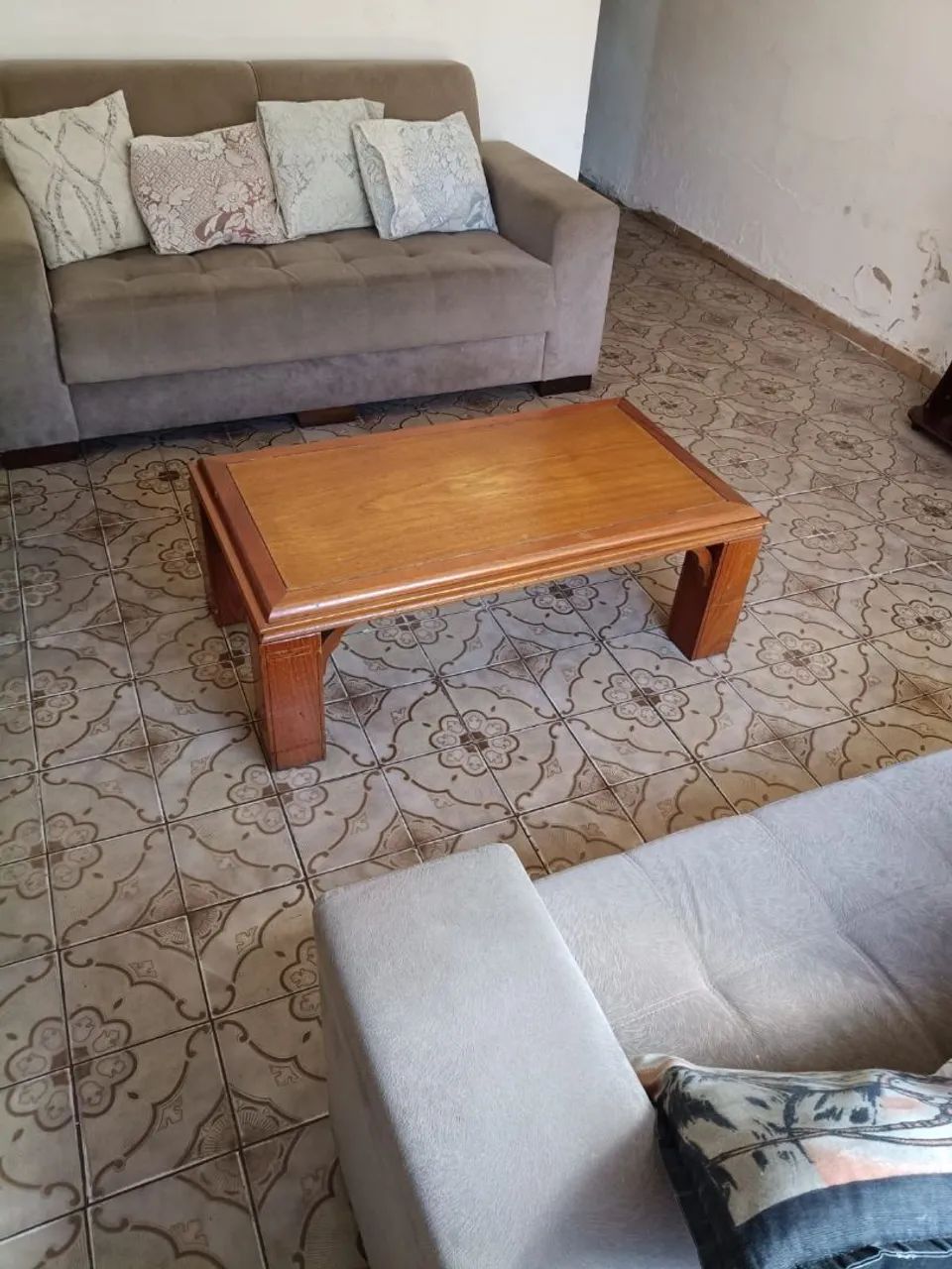 Sofá 3 + 2 lugares com mesa de centro - Foto 3