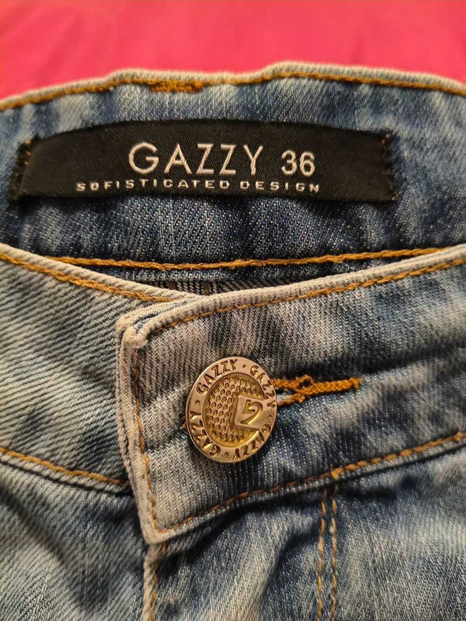 Short Jeans Bicolor Gazzy Destroyed - Tam 38 - Foto 2