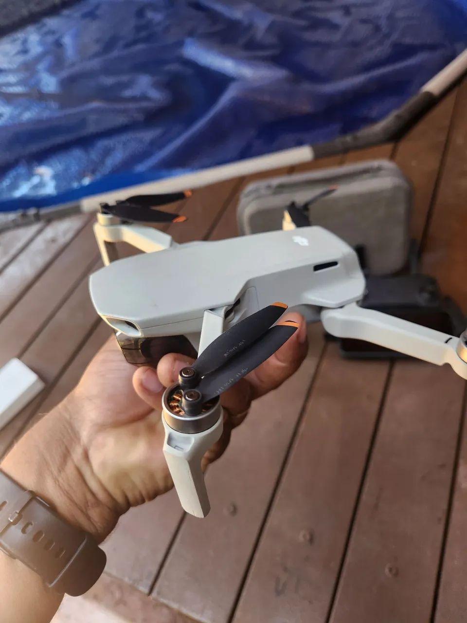 Drone DJI mini 2 fly 4k combo 3 baterias  - Foto 2