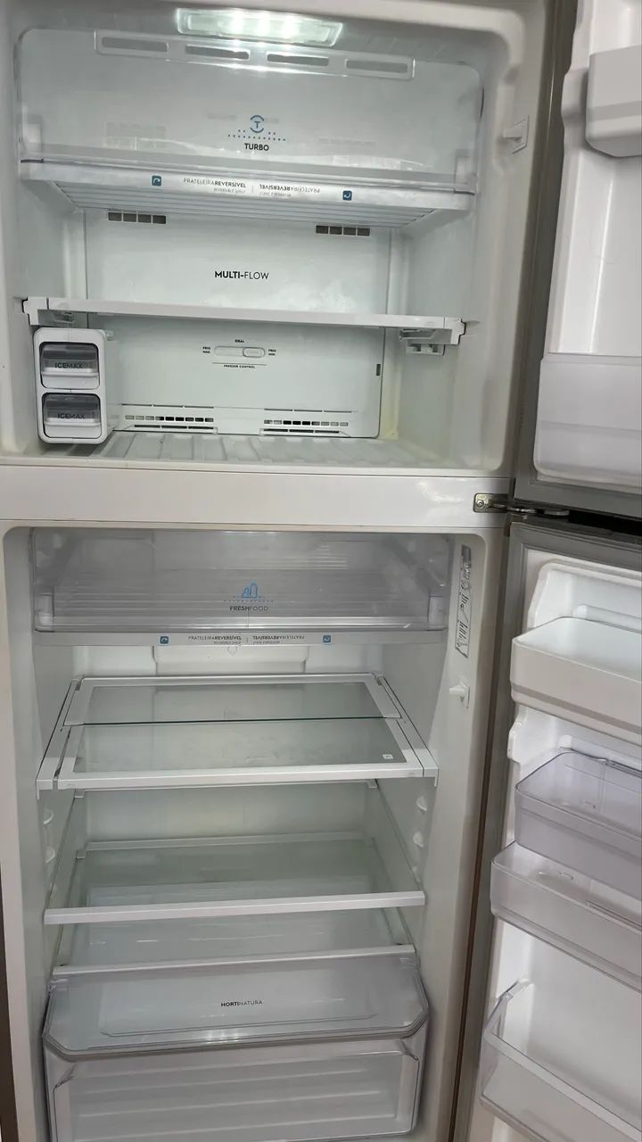 Refrigerador Electrolux Inox 127V - Foto 3