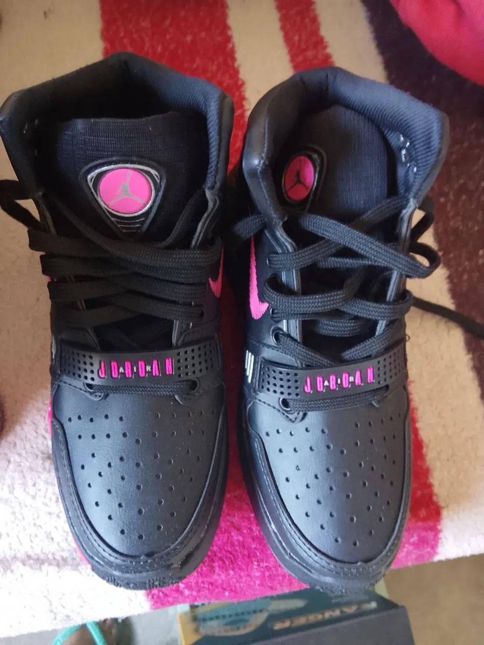 Vendo 2 sapatos novos 35 e 36  - Foto 3