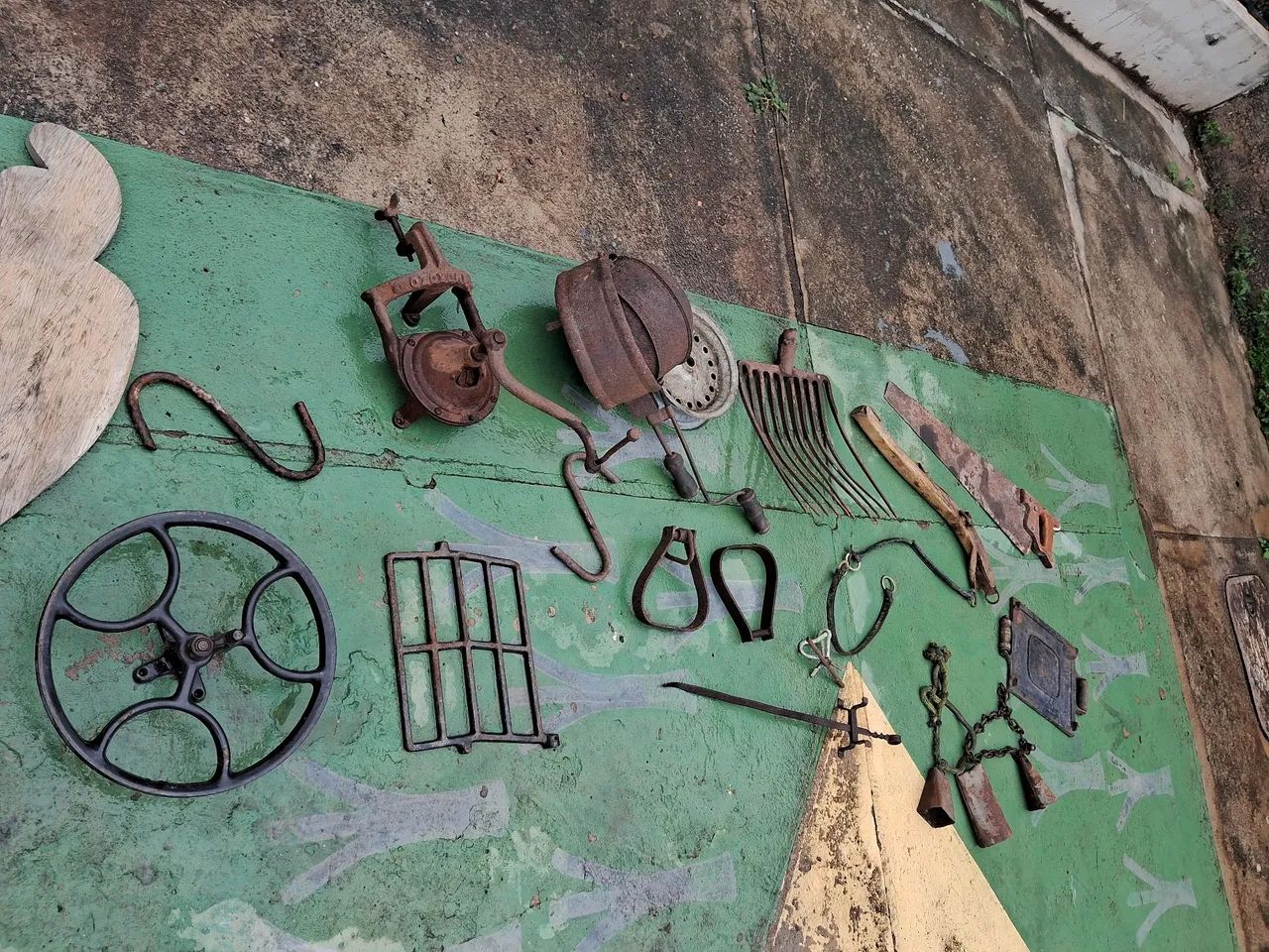 Antiguidades a venda - Foto 2