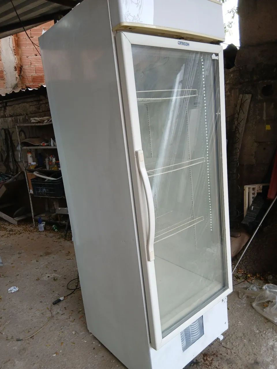 Vende expositora fricon 565L 127v semi nova