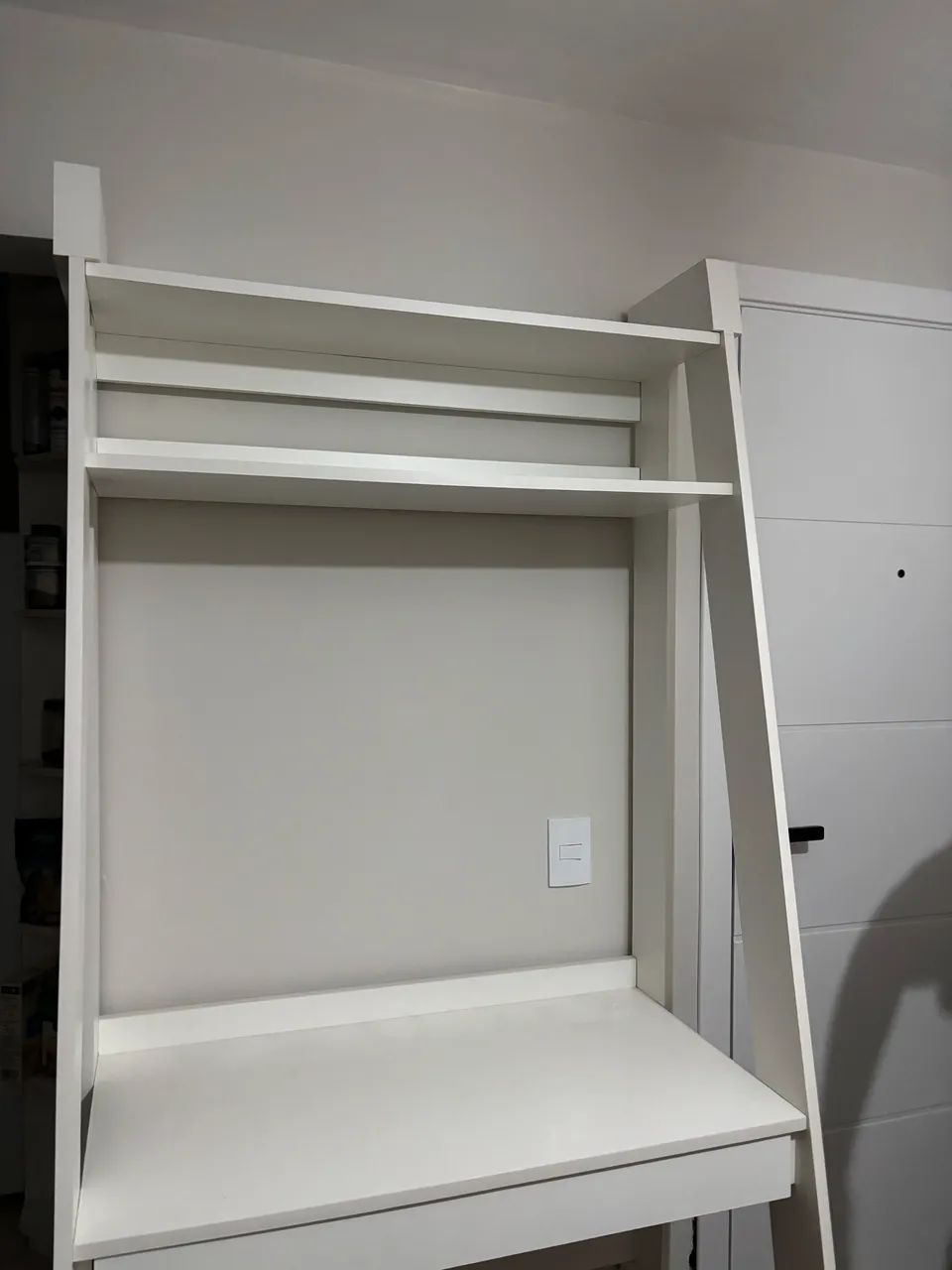 Escrivaninha de MDF - Foto 2