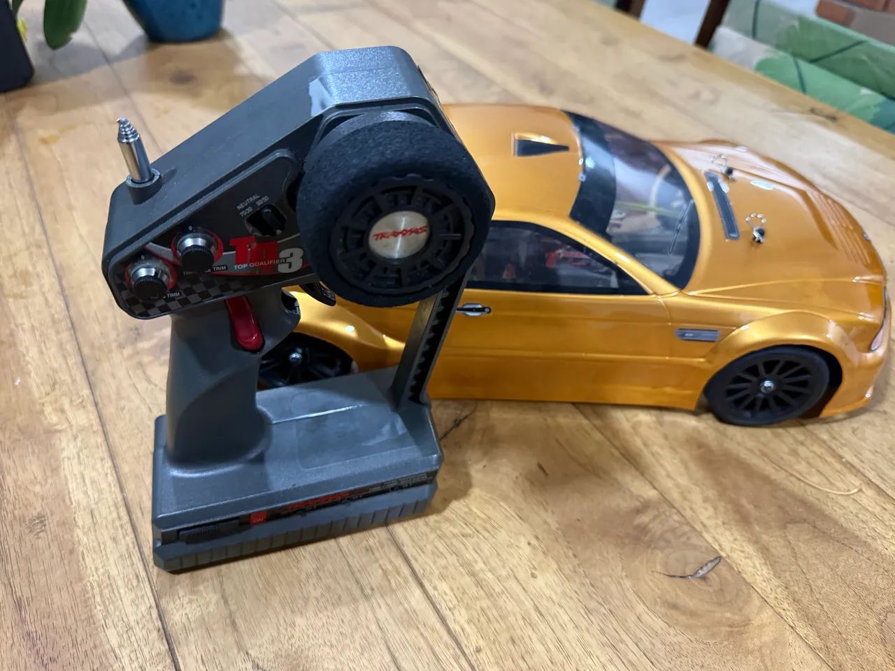 Automodelo a combustão 1:10 - Foto 4