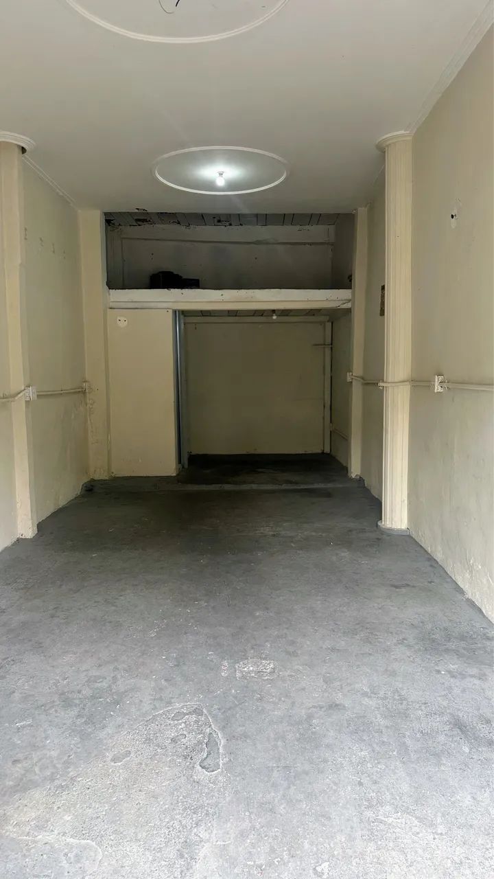 Aluga se loja Curicica 