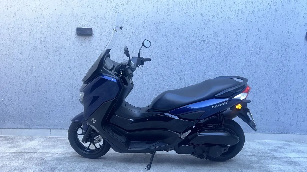 MOTO NMAX 160 