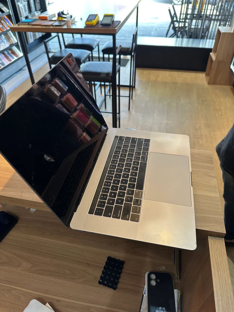 MacBook Pro 2017 TouchBar - Notebooks - Jatiúca, Maceió 1502290951