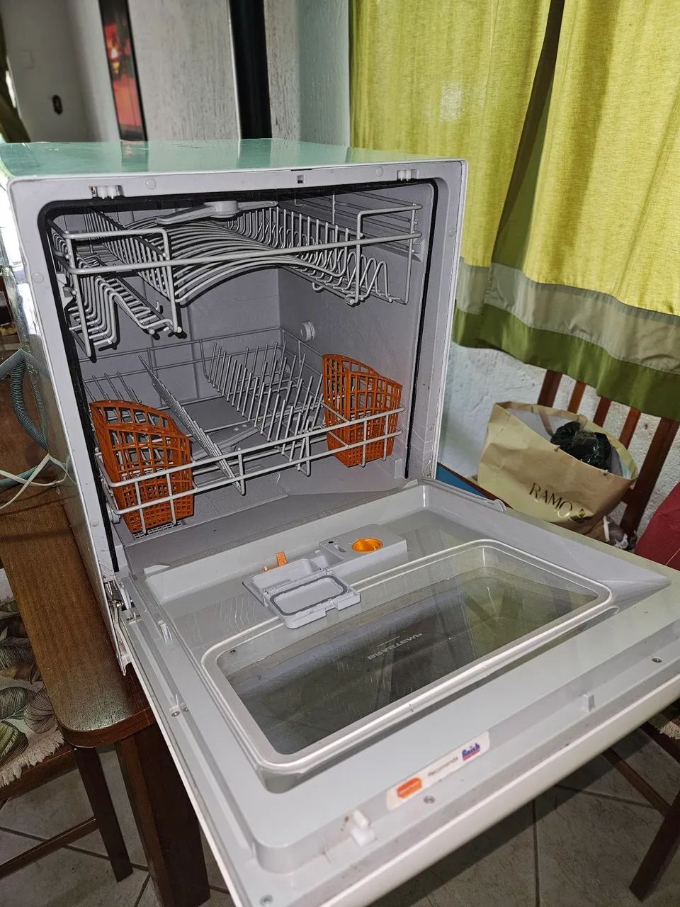Máquina de lavar louças Brastemp Modelo Ative - Foto 2