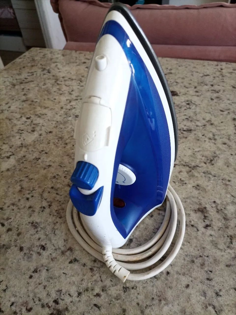 Ferro Passar Black Decker 127v - Foto 4