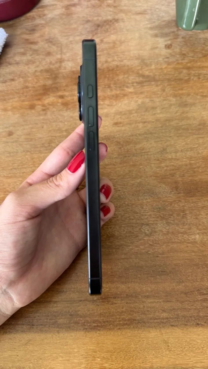 Vende-se IPhone 16 Pro Max - Foto 2