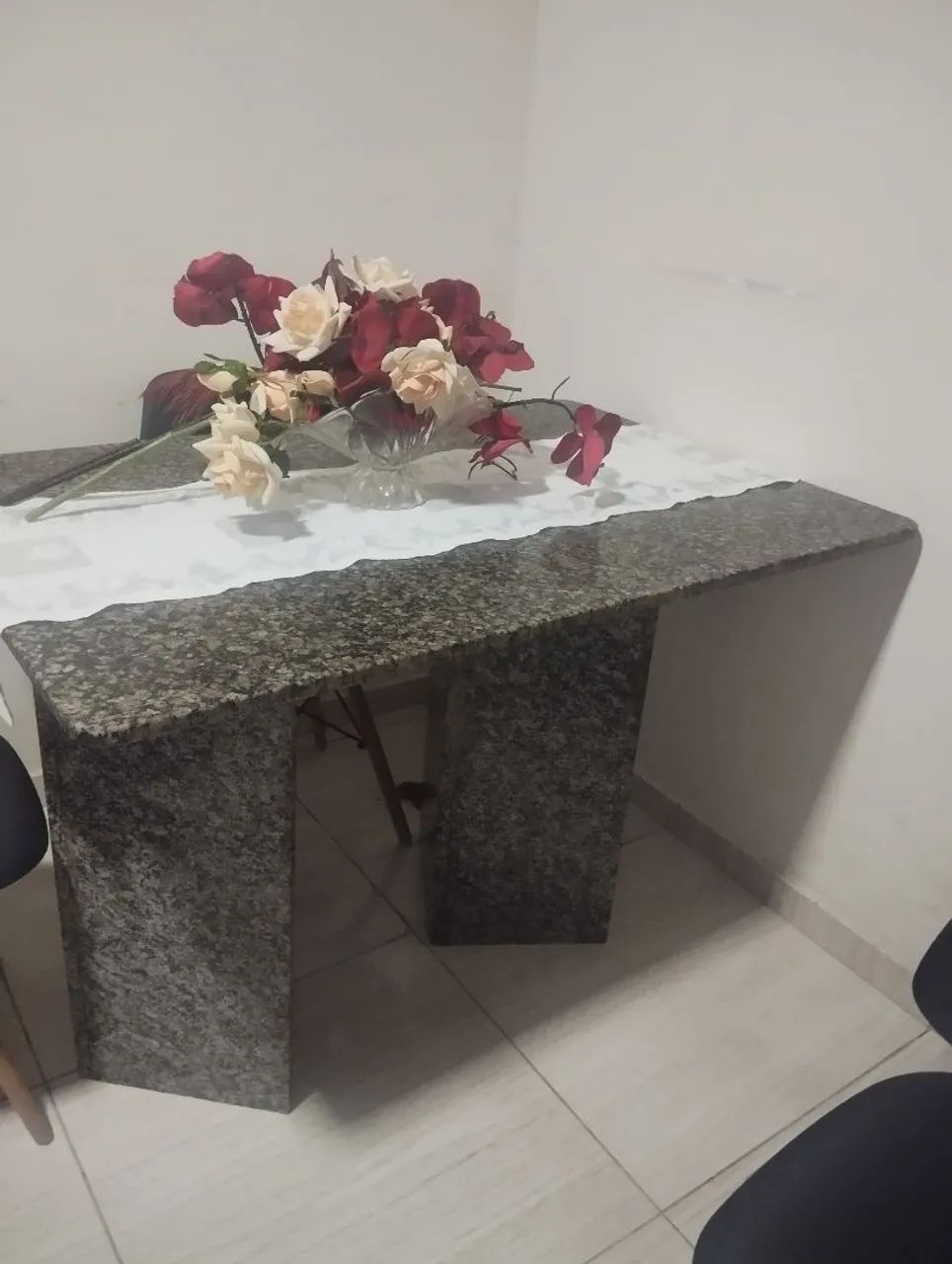 MESA DE GRANITO EM PERFEITO ESTADO!!!!65163273690497120