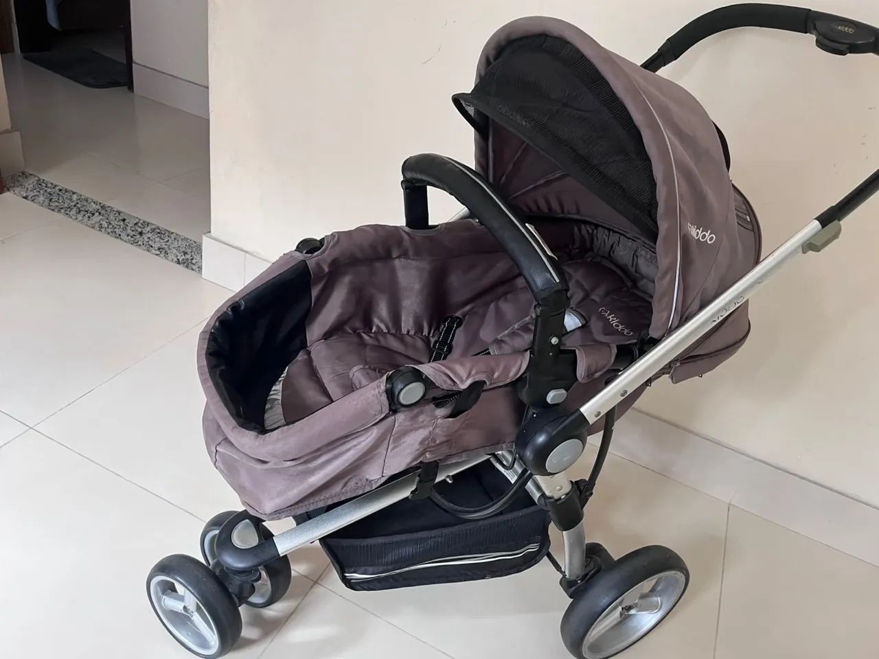 Carrinho de bebê da kiddo usado - Foto 4