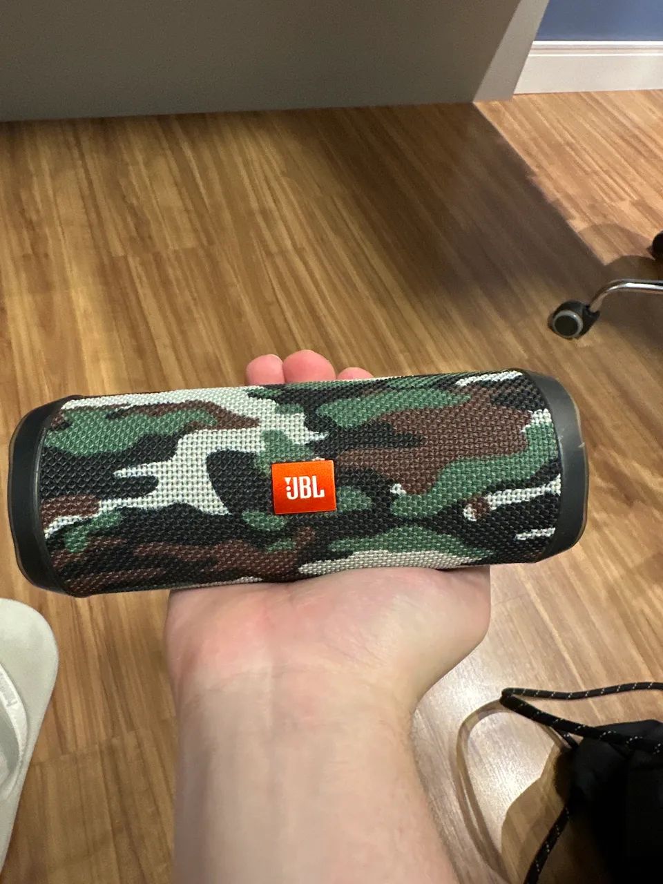 Caixa de som JBL FLIP 4