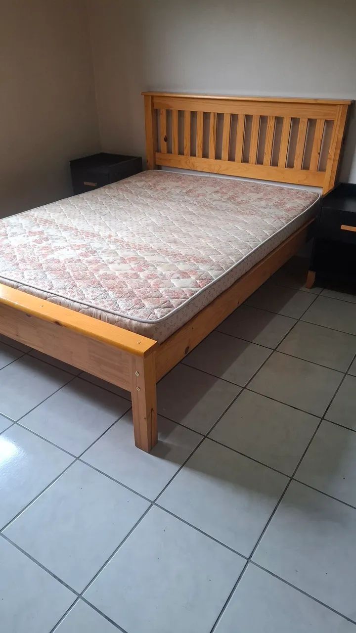 Cama / colchão /criado  - Foto 5