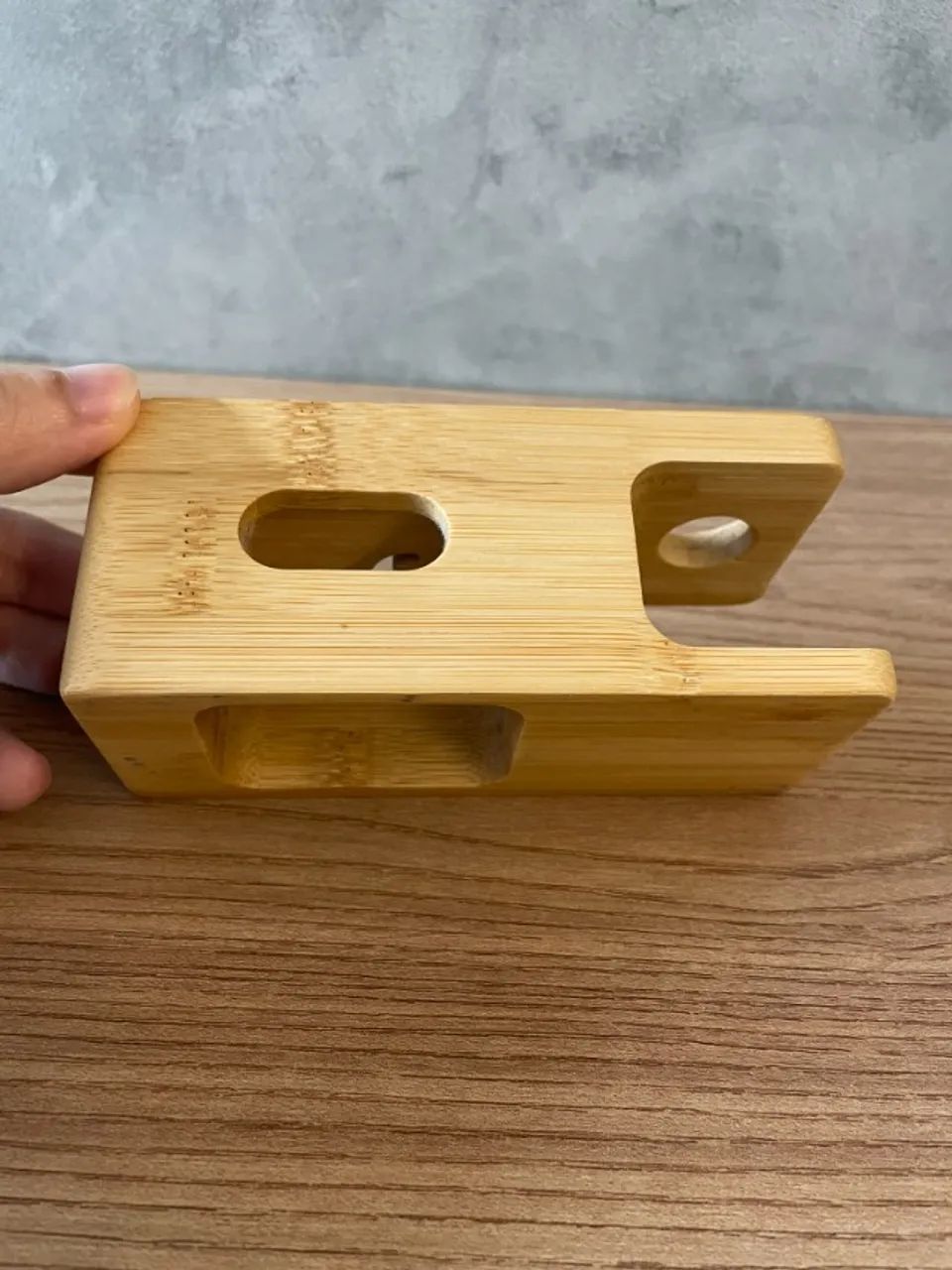 Suporte de madeira / dock station para Apple Watch e iPhone - Foto 5