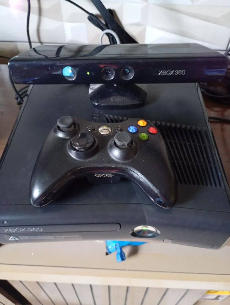 Xbox 360 com Kinect e jogos originais - Foto 2