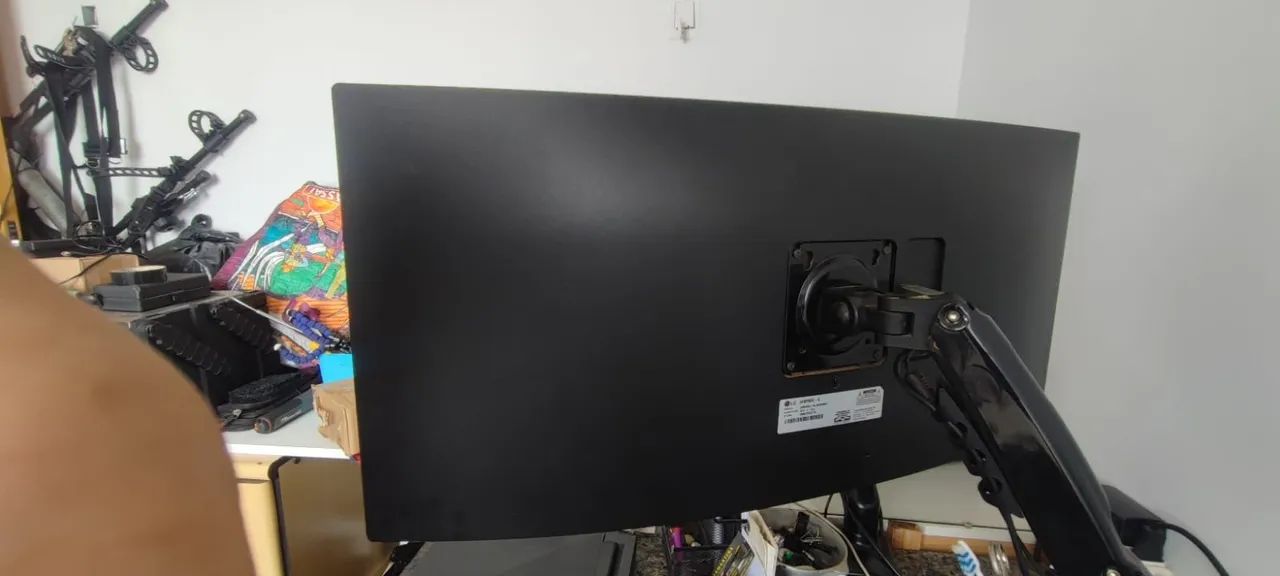monitor ultrawide curvo de 34 polegadas com resolução QHD 3440 x 1440 bem conservado - Foto 3